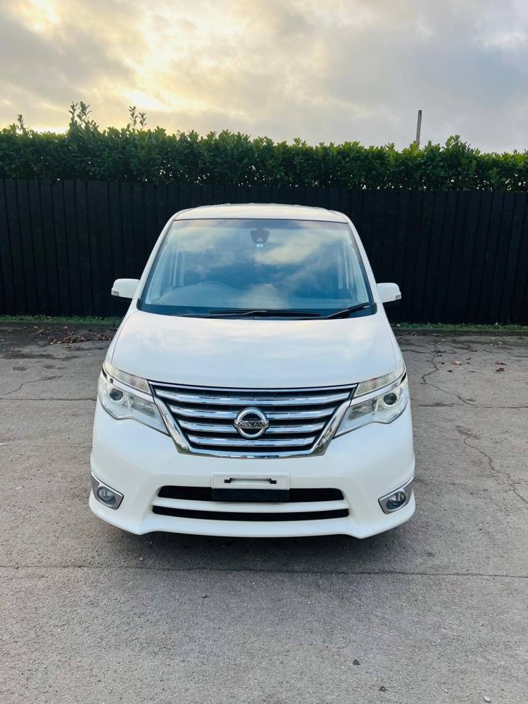 Nissan serena shybrid 2015 automatic 8seats