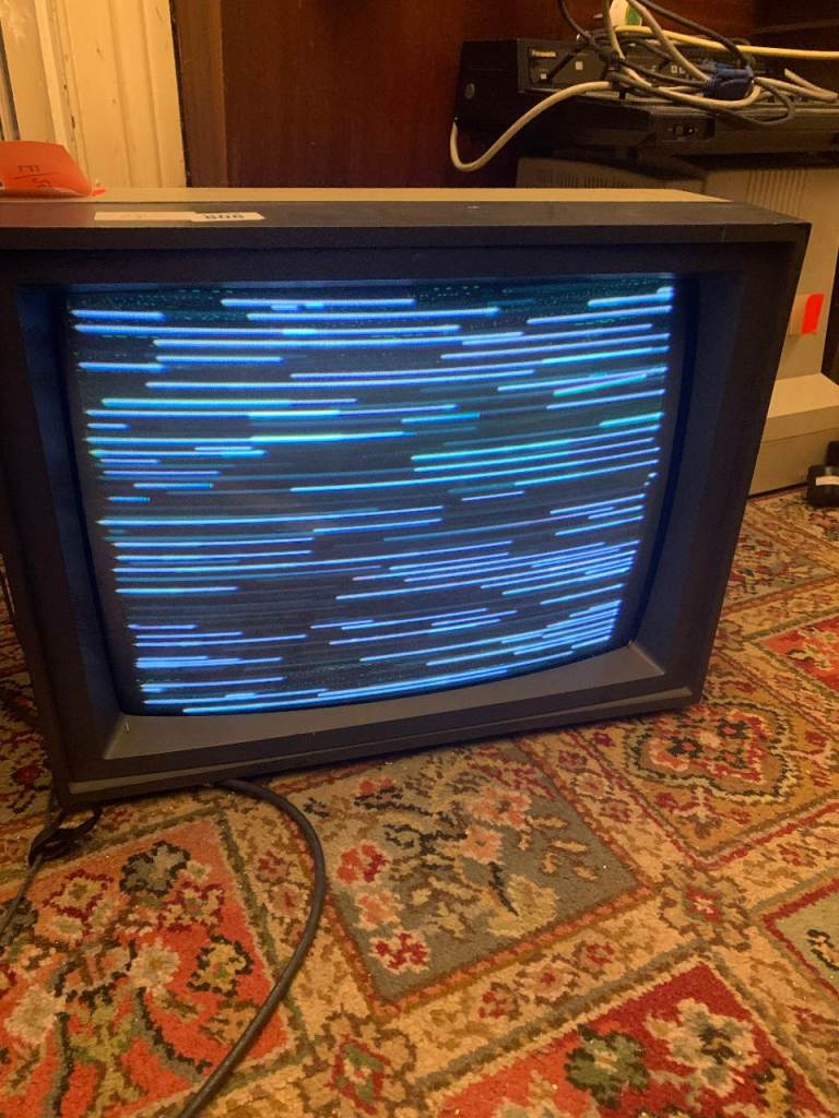 19inch Mitsubishi colour display monitor UC 6920PE  ideal for Gamers and video.  Spares and repairs