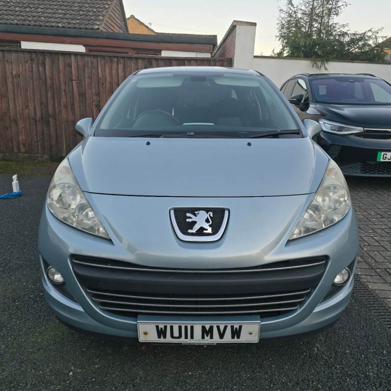 Peugeot 207 manual 1.4 petrol