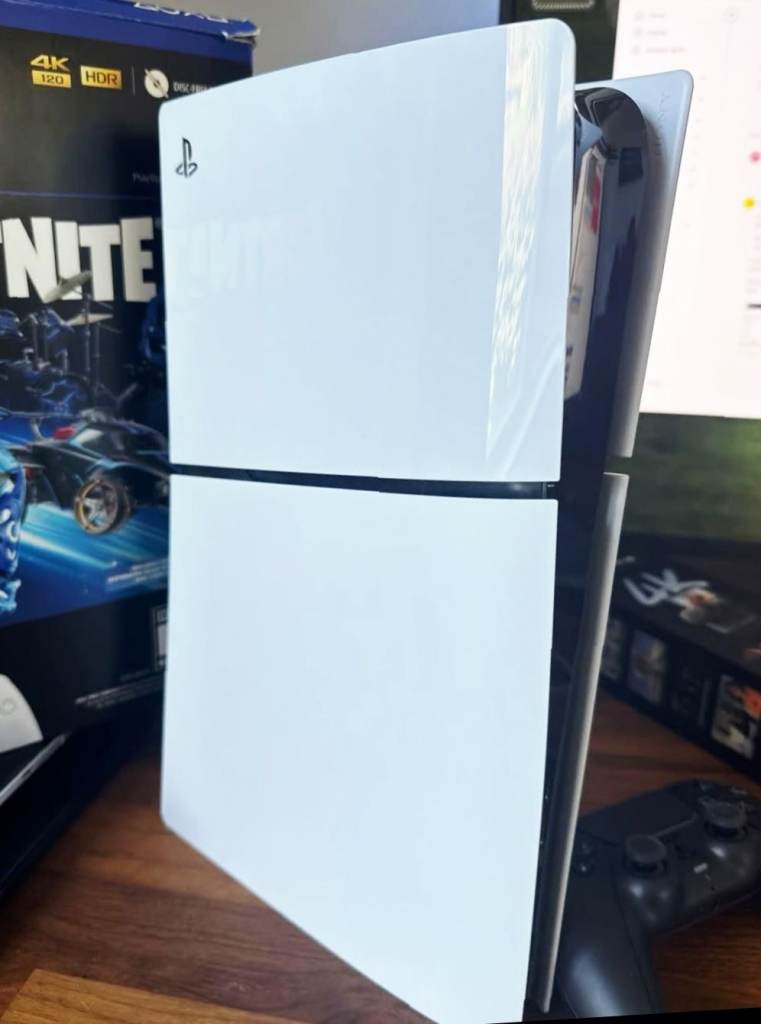 PS5 Slim Digital 825GB with controller