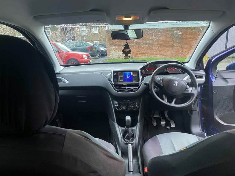 Peugeot 208 Active Brand new MOT 88k miles full service history not corsa or golf or fiesta
