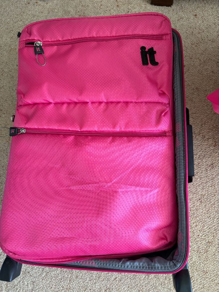 IT Luggage Pink Cabin Size Suitcase - Good Condition