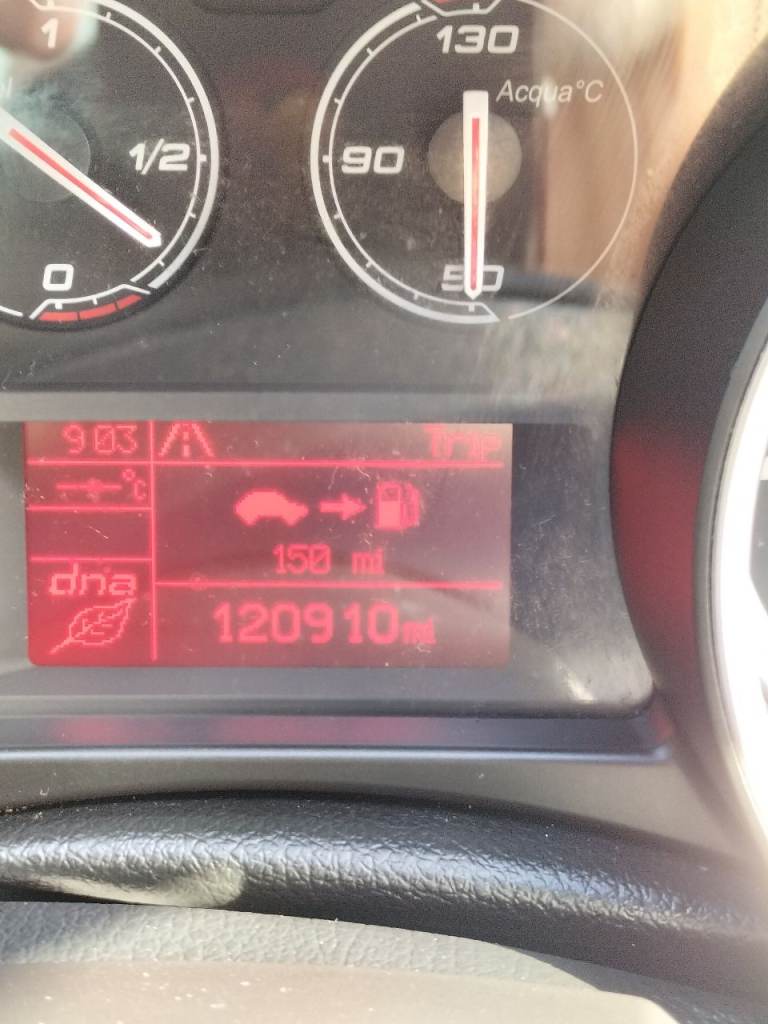 FANTASTIC CAR PLEASE READ AD 