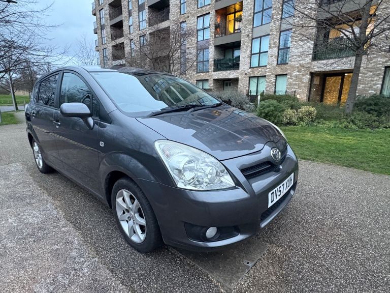 7 seater Toyota verso 1.8 automatic petrol,very low miles 90k,drives perfect,immaculate condition