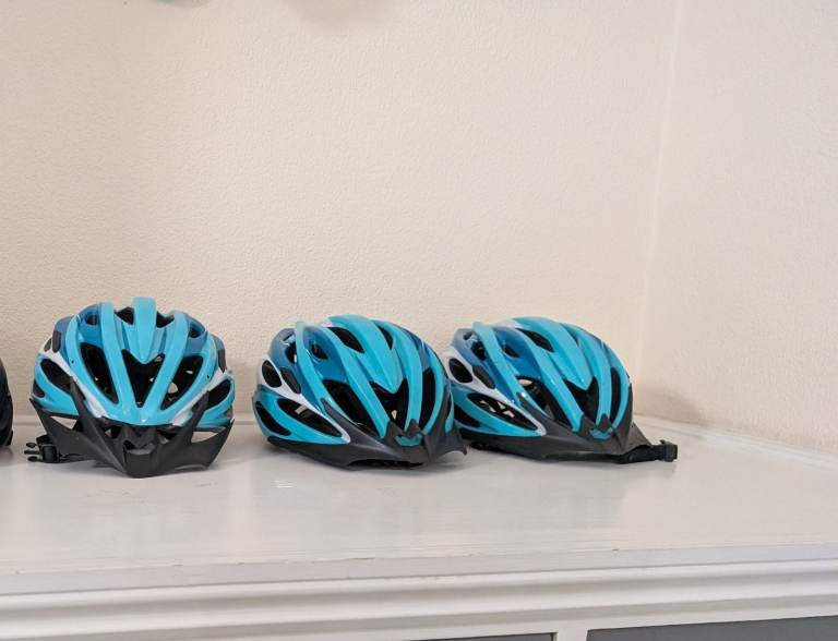 Brand NEW- Large Unisex Blue Bicycle Helmet Deliveroo / Uber Eats LED NEW