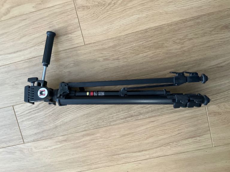 Camera tripod