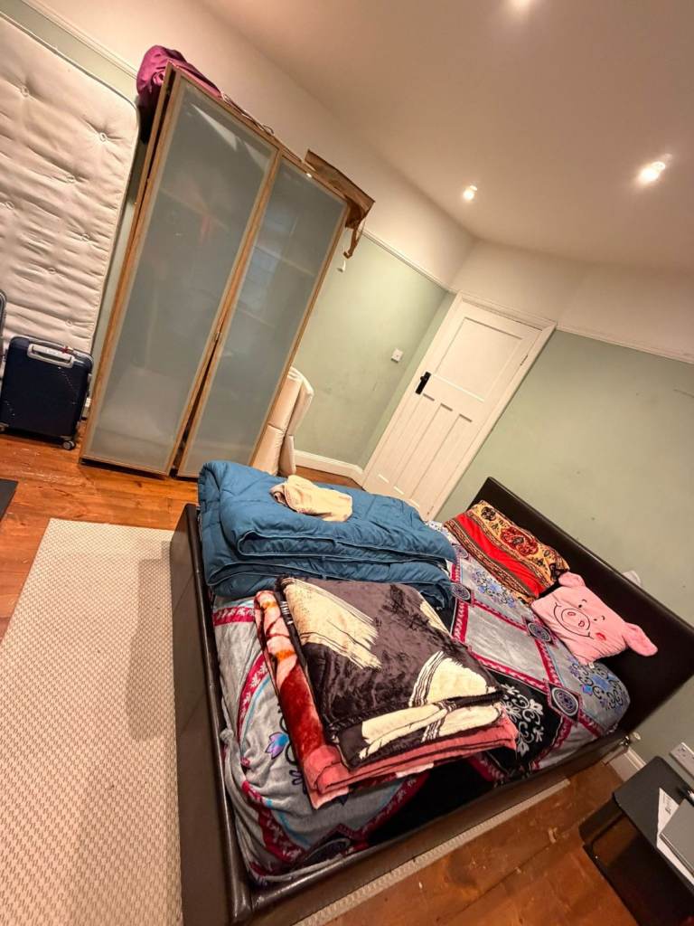 Private room for rent