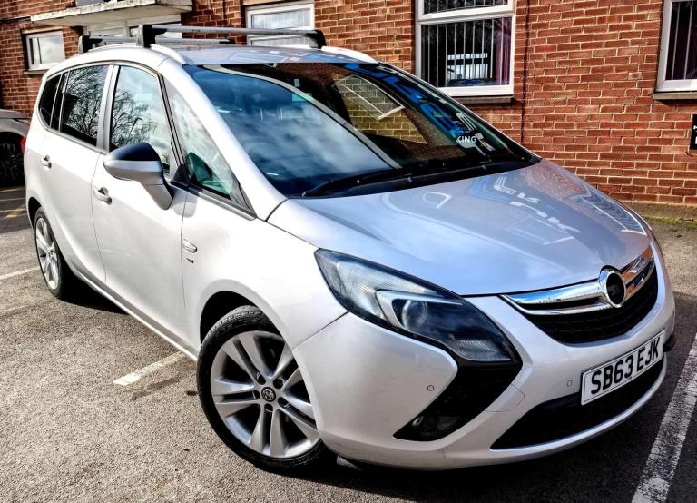 2013 Vauxhall Zafira Tourer 1.4 Zafira Tourer SRi T Auto 5dr - 7 Seats- Low Miles- 10 Services- P...