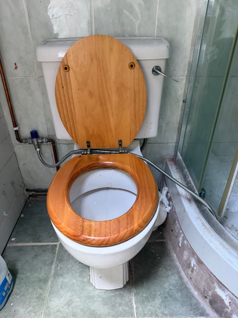Toilet in good condition £10