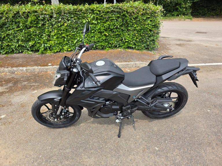 Lexmoto Cypher Electric and  Stylish