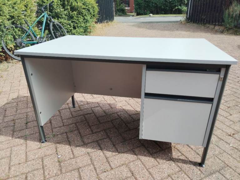 Office/Student Desk 