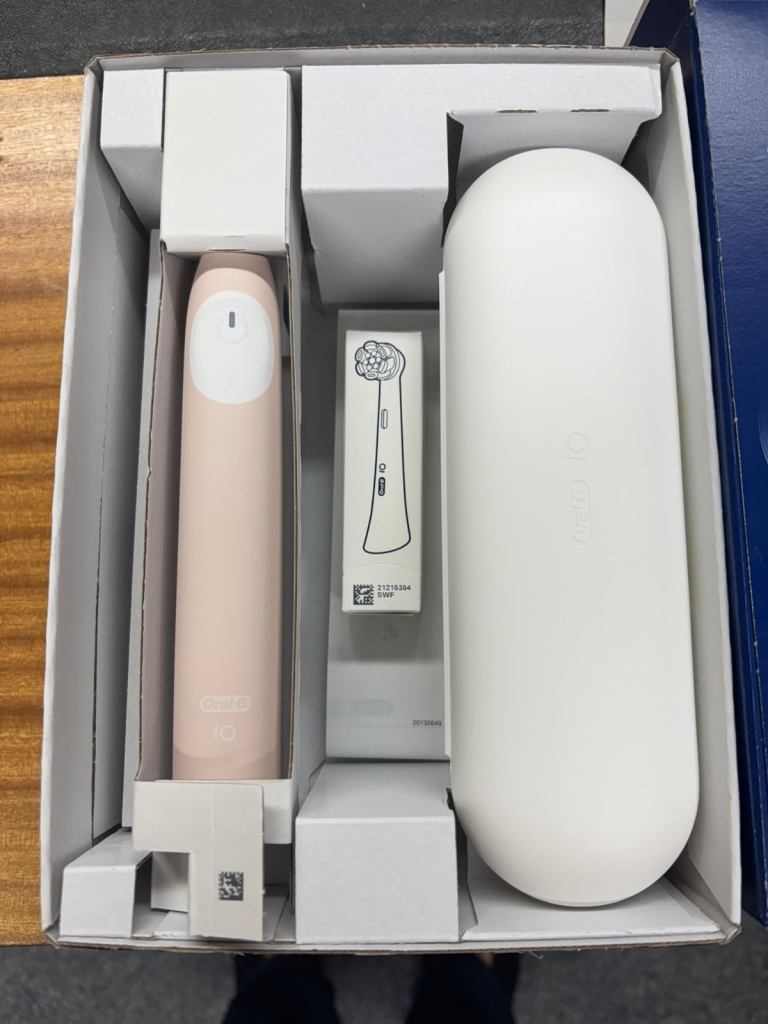 Oral B iO2 toothbrush unused brand new. Purchased in error