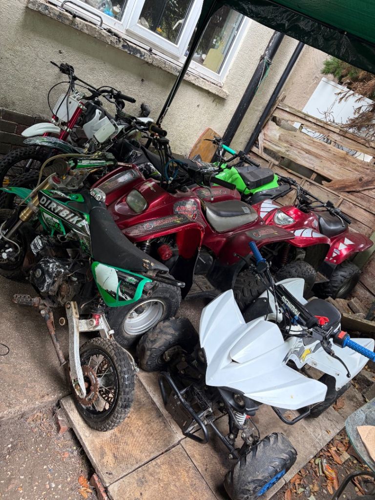 Job lot running pitbikes quads thump Apache moped 