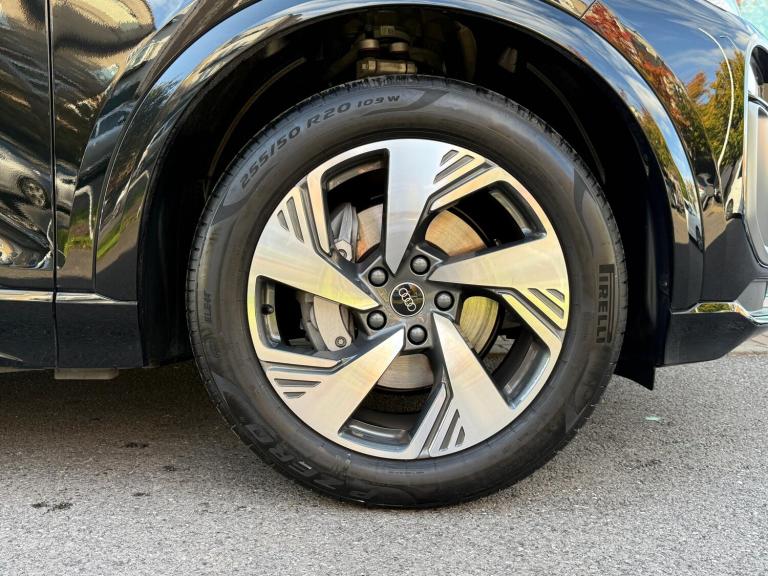 2025 Audi Q6 e-tron 83kWh S line SUV 5dr Electric Auto (252 ps) ESTATE Electric Automatic