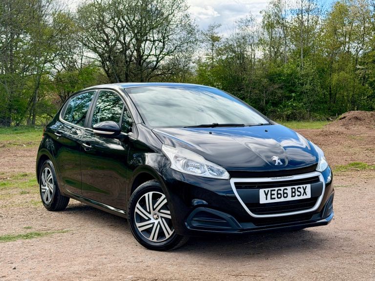 Excellent Condition - Low Mileage - 2016 Peugeot 208 1.0 litre Petrol - Long Mot - NO ADVISORIES