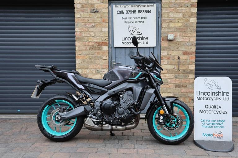25 Yamaha MT-09
