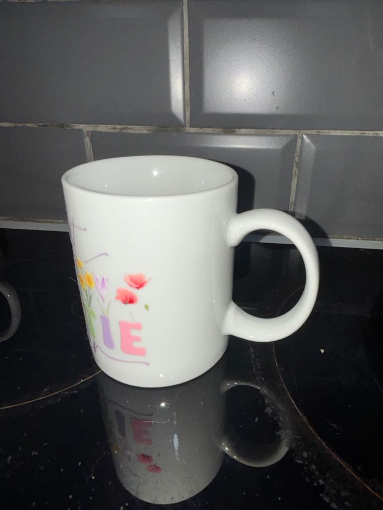White Ceramic Mug "Best Auntie Ever" – new Condition