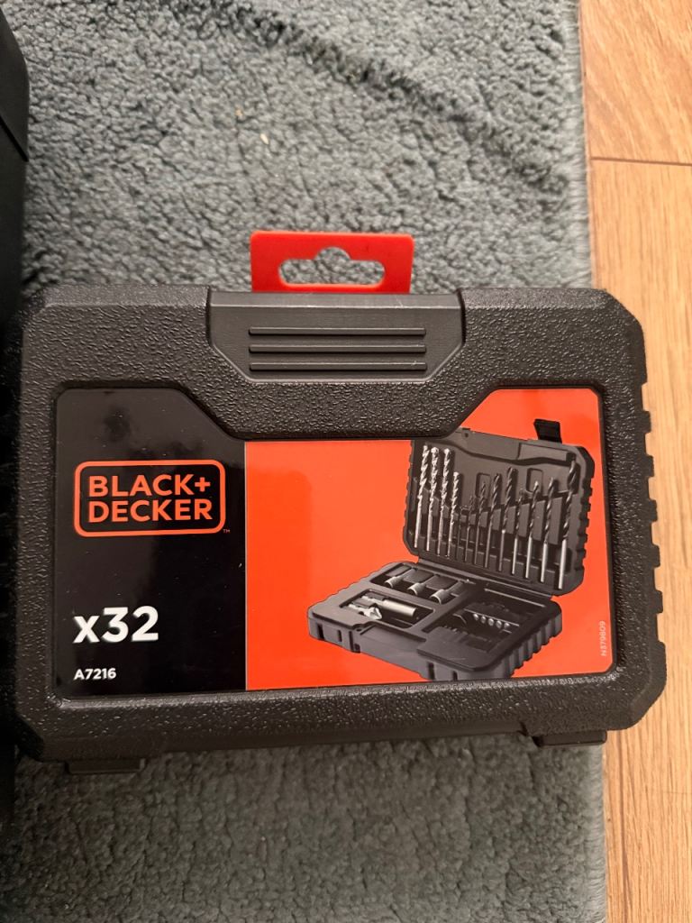 BLACK+DECKER 18V Cordless Drill with x32 Bit Set, £25.00 for Sale
