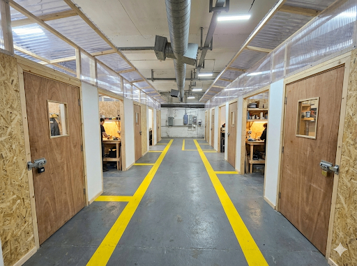 Industrial Studio Bridgeton | G-Floor, Shutter & 3-Phase | £395pcm Bills Inc