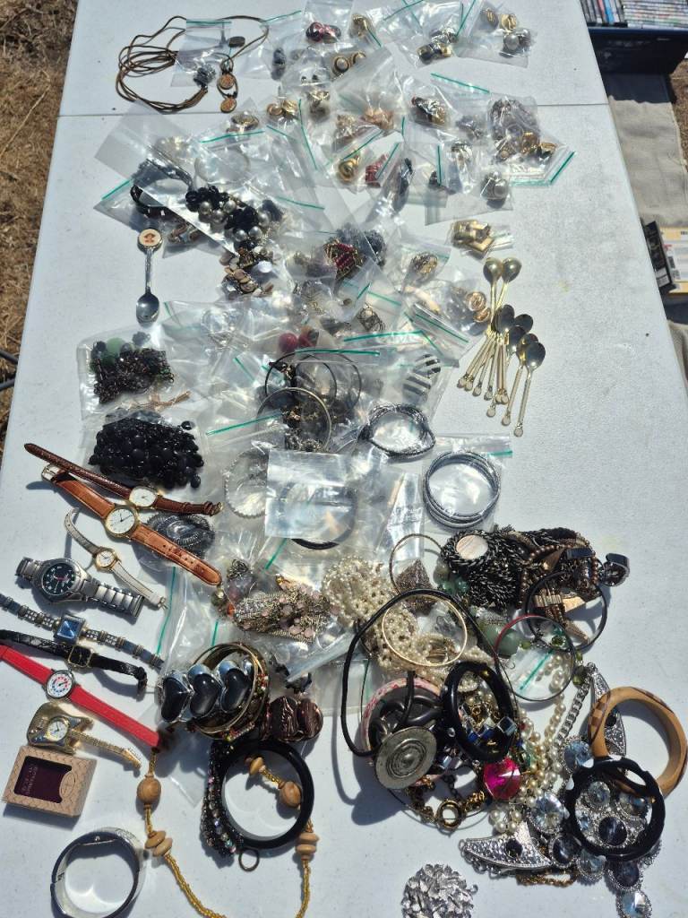Large Job Lot of Vintage Jewellery - Watches, Earrings, Necklaces £120 ono