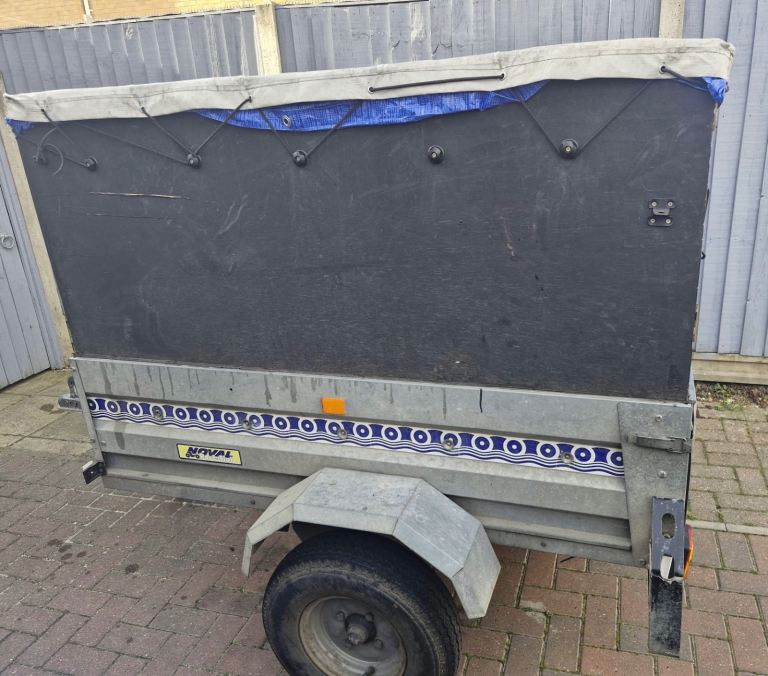 Noval Portaflot Trailer.