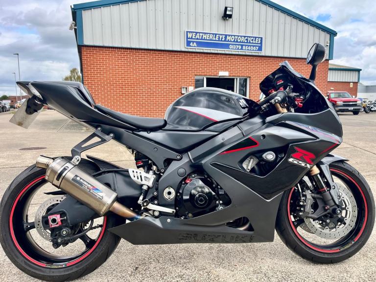 Suzuki GSXR 1000 K6 OLDER MODEL SPORTS BIKE IN VERY GOOD ALLROUND CONDITION