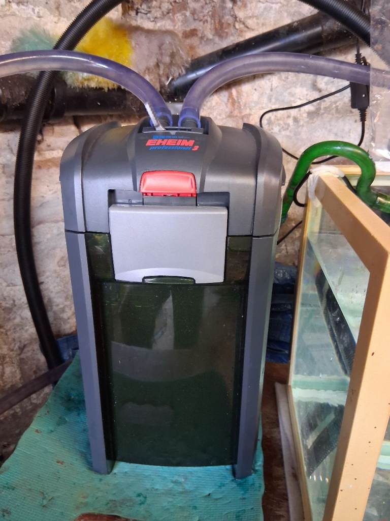 Aquarium filter, and 2 vectron 400s