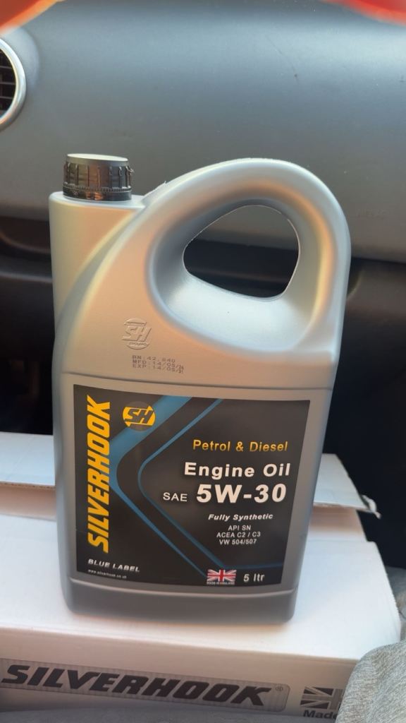 5w30 fully synthetic oil for petrol & diesel engines