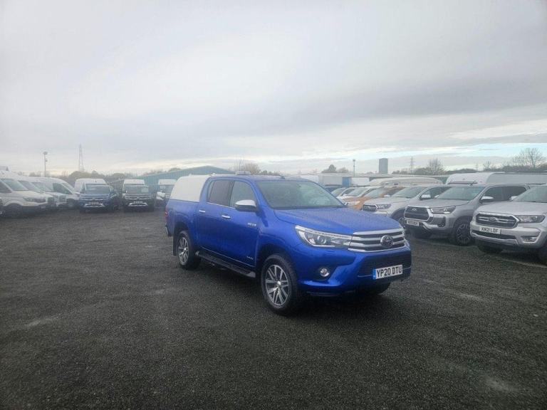 2020 ON 20 PLATE TOYOTA HILUX INVINCIBLE D-4D 150BHP AUTOMATIC 2400CC AUTO ULEZ