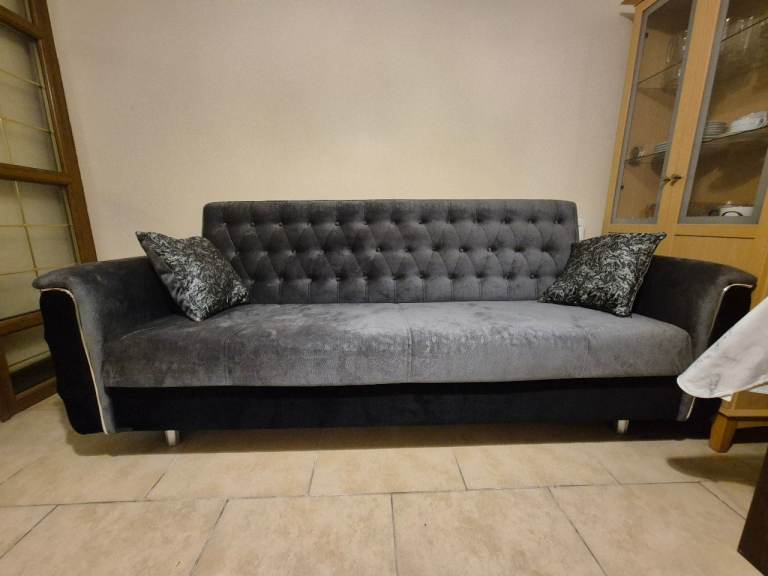 Sette, with underneath storage