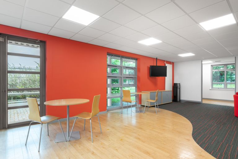 Shared Office in SWINDON SN57EX - Desk Space Available Now