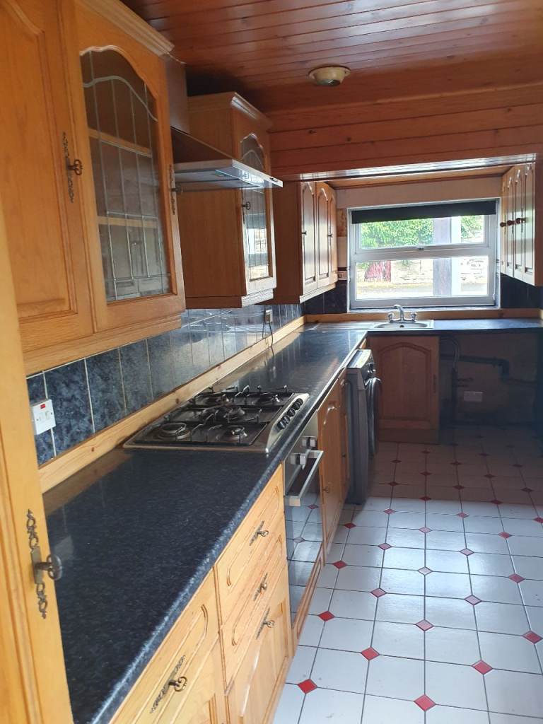 House To Let 