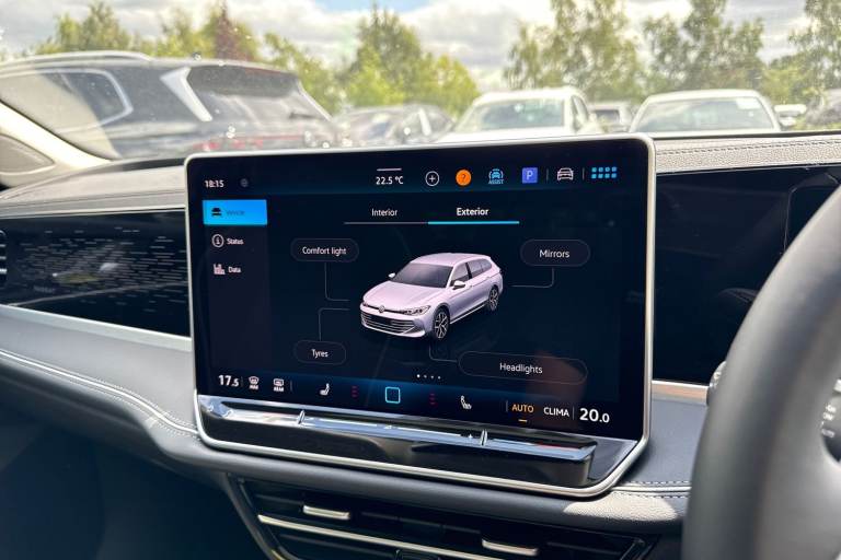 2025 Volkswagen Passat 1.5 eTSI MHEV Elegance DSG Euro 6 (s/s) 5dr Estate Automatic