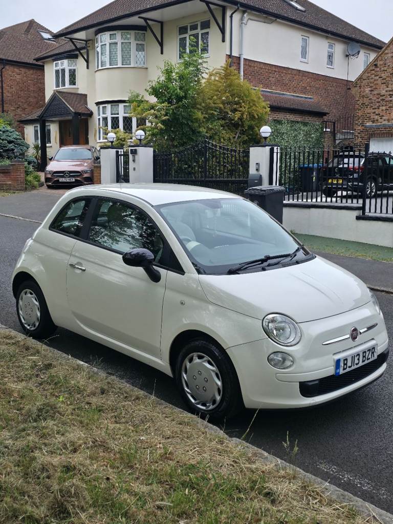 2013 Fiat 500 AUTOMATIC 1.2 pop, SAT NAV, APPLE CAR PLAY/ANDROID AUTO, BLUETOOTH, HPI CLEAR