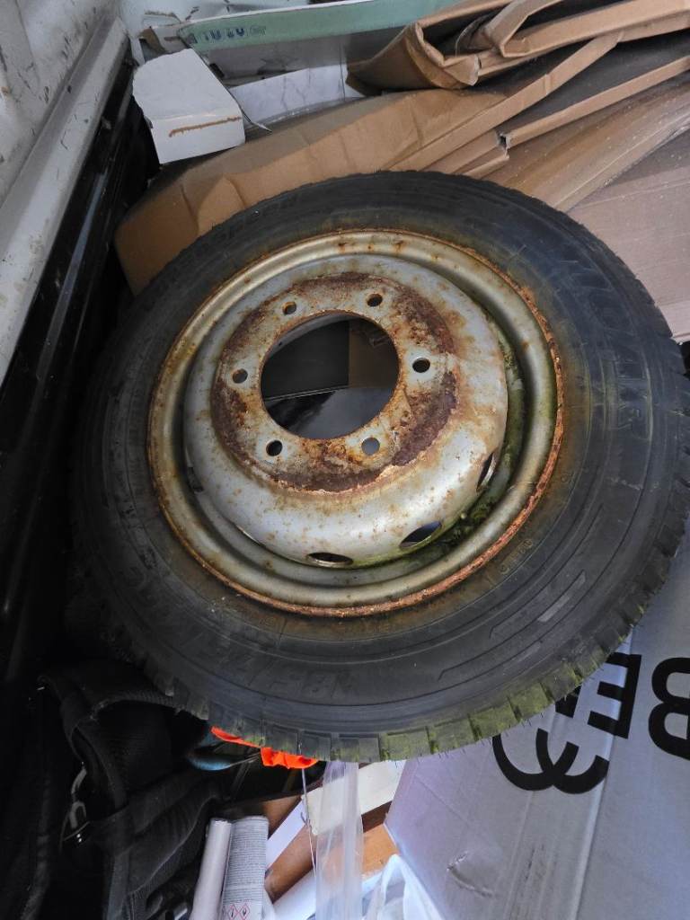 FREE STEEL WHEEL. COULD BE TRANSIT 