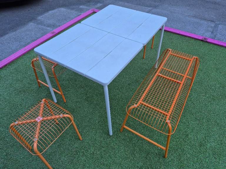 Garden table & bench seat set.