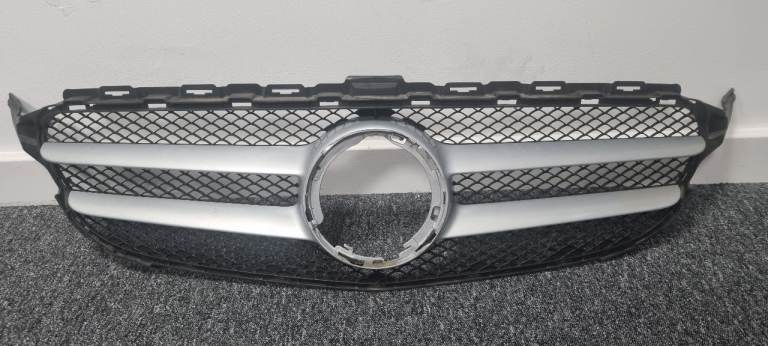 MERCEDES C CLASS W205 C205 A205 FRONT GRILL GENUINE GRILLE A2058800183 RADAR 