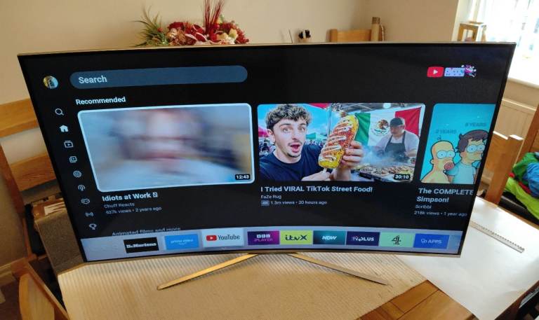 55" Samsung UE55KU6670U Curved 4K HDR Smart LED TV
