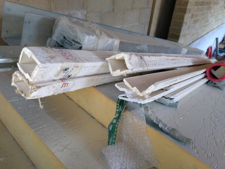 COVING - Plaster Cornice 3.2m Lengths - White - Cornicescentre Fibrous Art