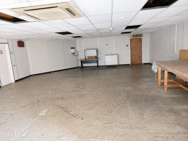 Warehouse for sale in LE2