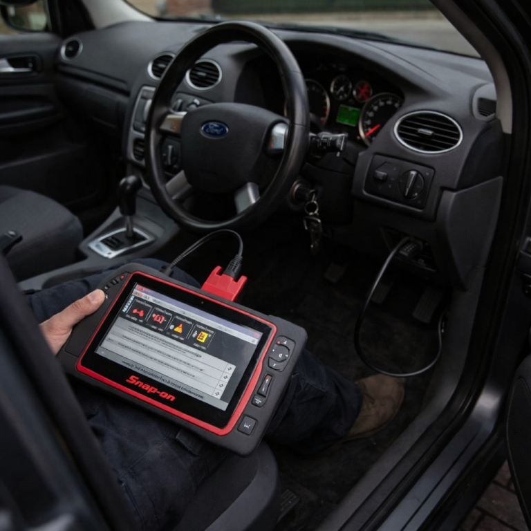 Mobile after hours mechanic Colchester