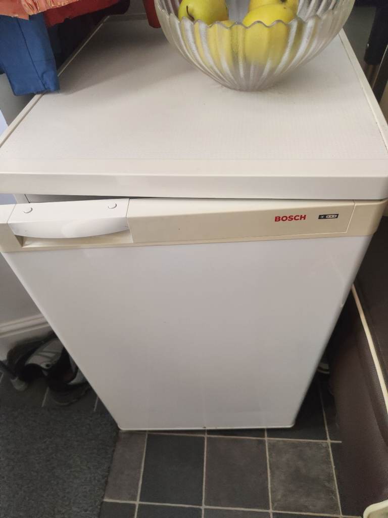 Bosch undercounter freezer 