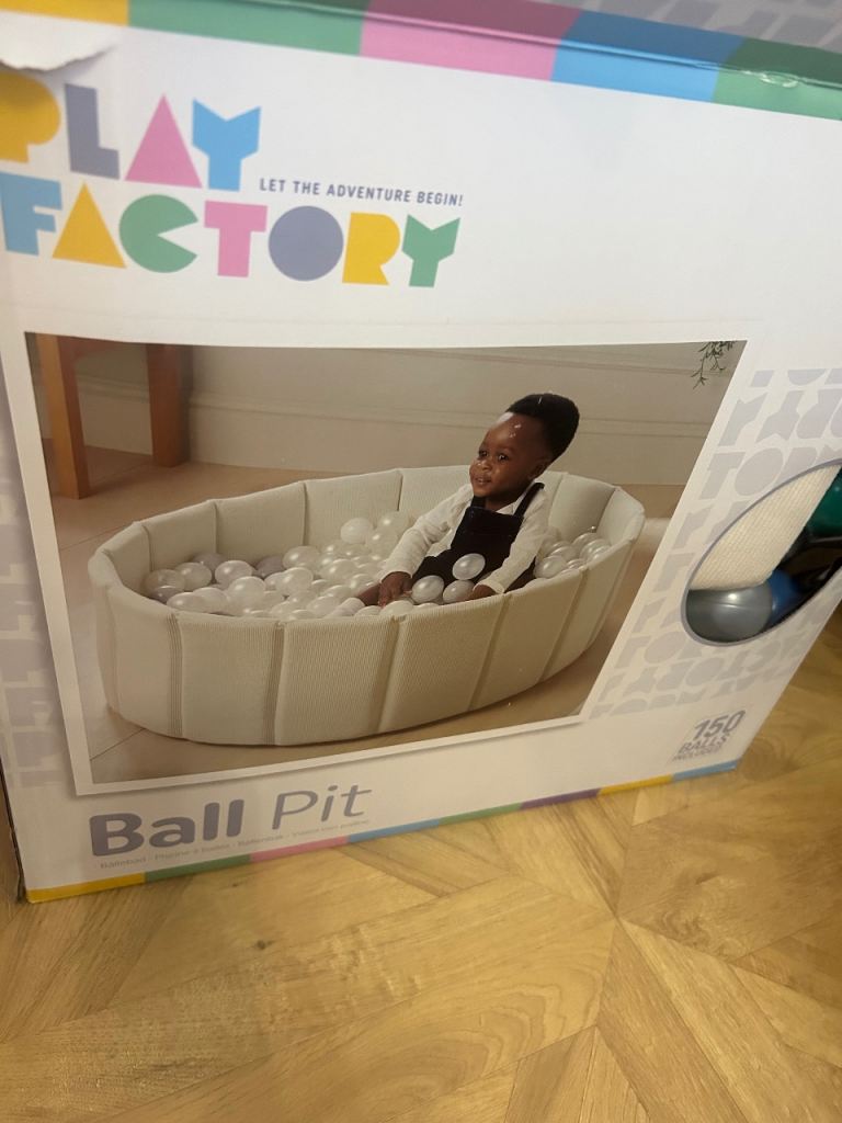 Ball Pit with extra balls for sale