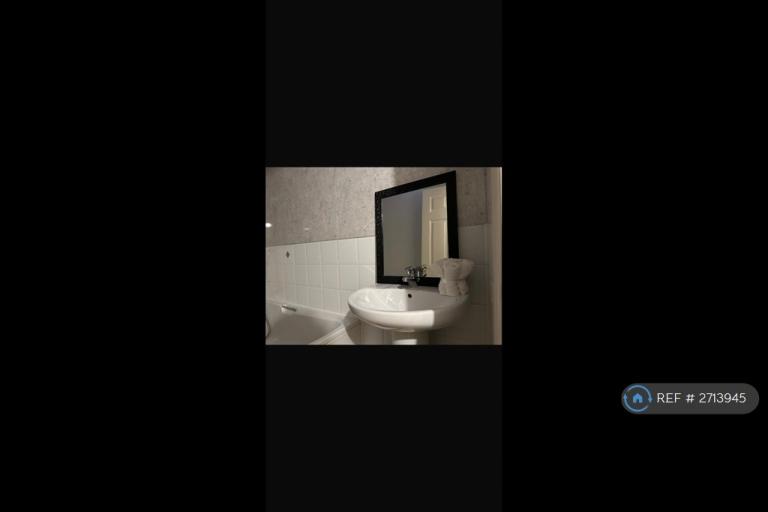 4 bedroom house in Park Close, Preston, PR2 (4 bed) (#2713945)