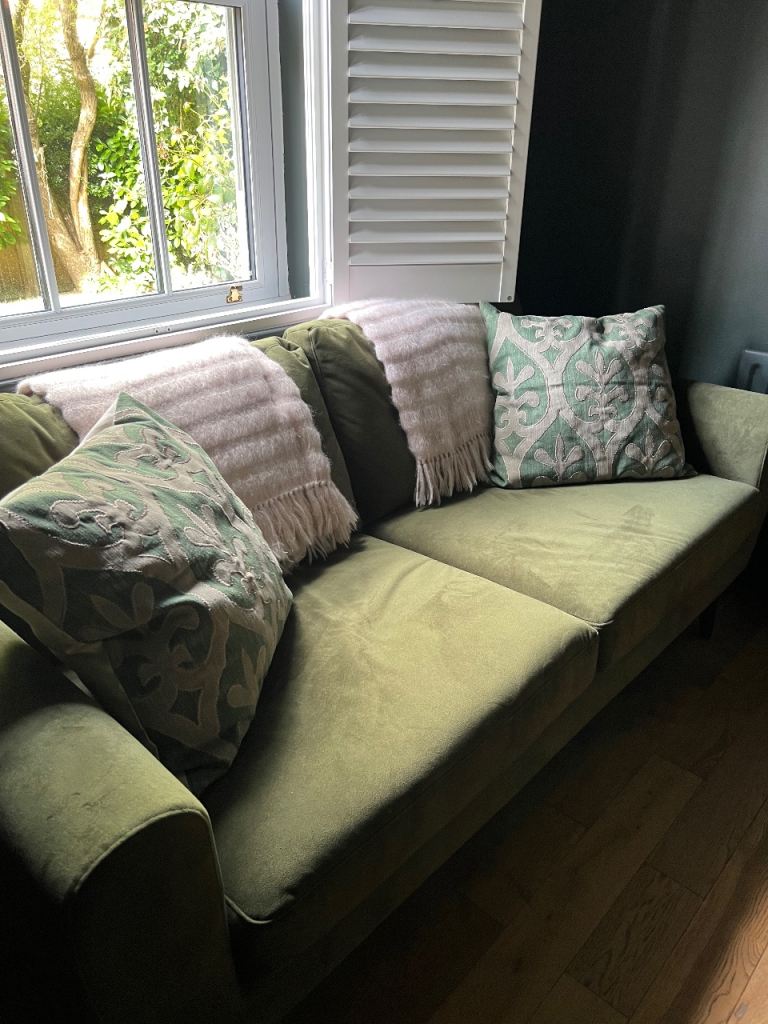 Brand new 3 seater sofa 