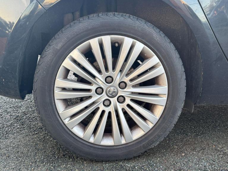 2014 Vauxhall Astra 1.4 16v Excite Euro 5 5dr HATCHBACK Petrol Manual