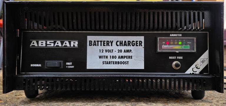 ABSAAR 20amp Battery charger / Starter. NO OFFERS. Read Description Please.