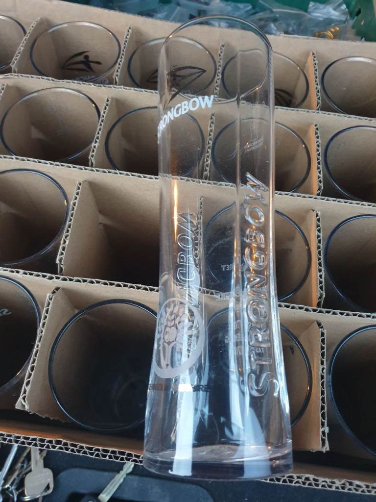 BRAND NEW STRONGBOW THICK PINT GLASSES 