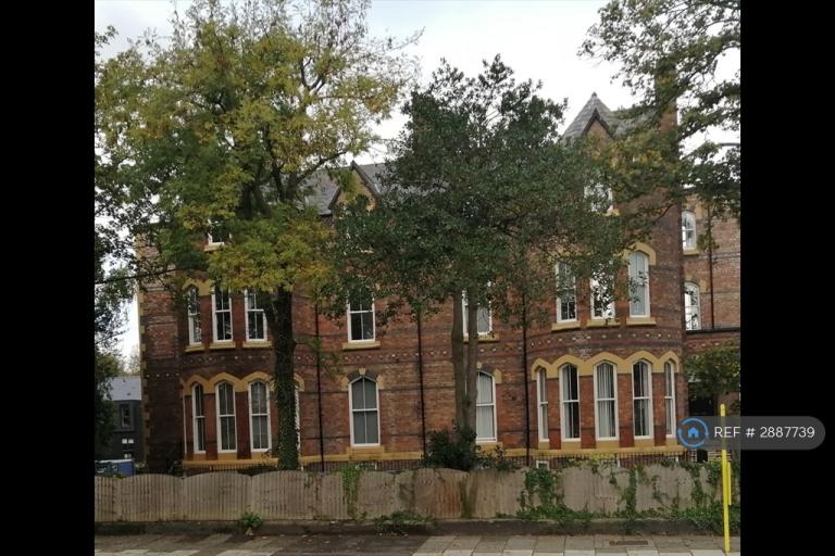 1 bedroom flat in Irvine House, Prenton, CH43 (1 bed) (#2887739)