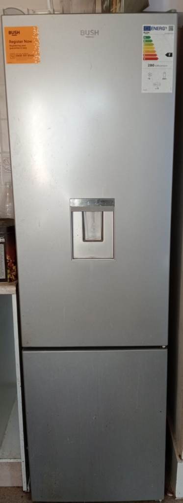 BUSH Fridge, 